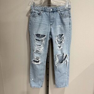 H&M women’s size 8 light wash destroyed denim jeans with button fly